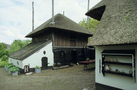 betuwe/67 Hooiberg Tuil Betuwe.JPG