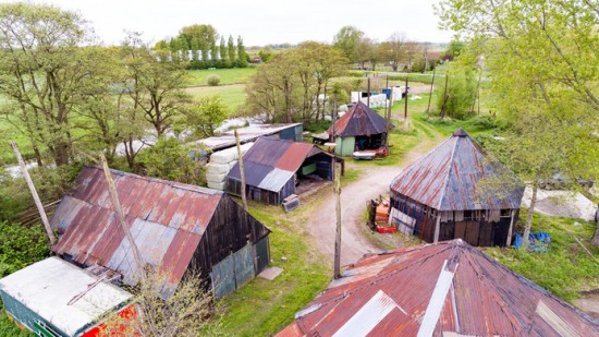 Hooiberg wint het in Hasselt van villa's